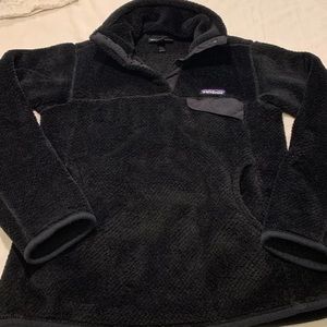 Patagonia black fleece pullover